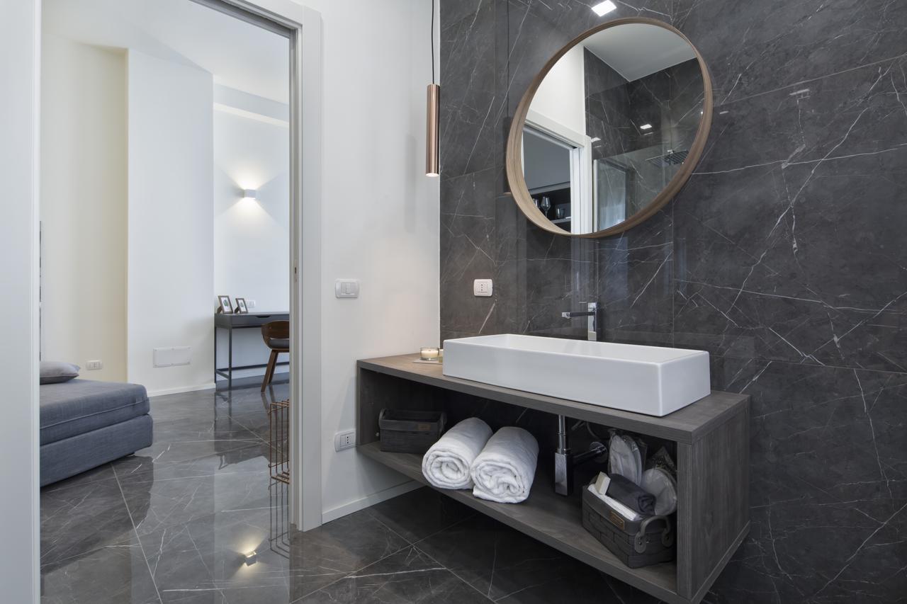 Suite Vogue Stazione Voghera Bagian luar foto